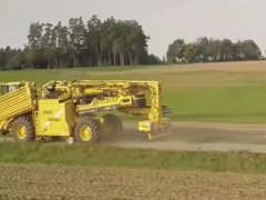 好厲害的農(nóng)機(jī)設(shè)備，搞的跟變形金剛一樣，實(shí)在佩服